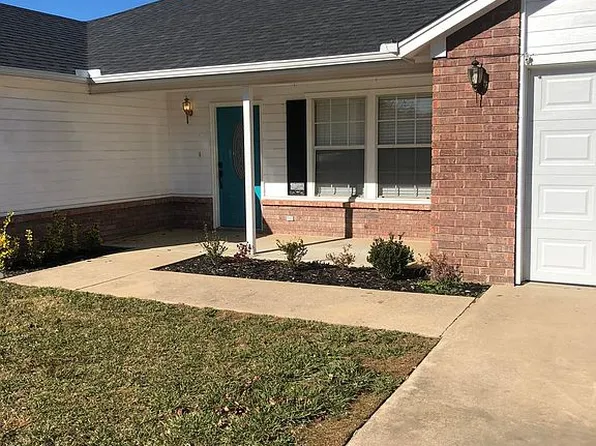112 Nanih Waiya Ln, Poteau, OK 74953
