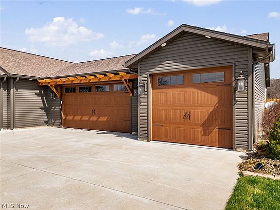 5th image of 3515 Eastport Rd SE