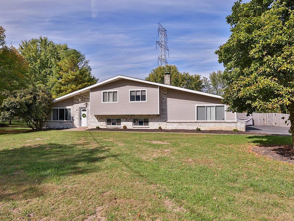 1st image of 8709 Ashbrook Dr