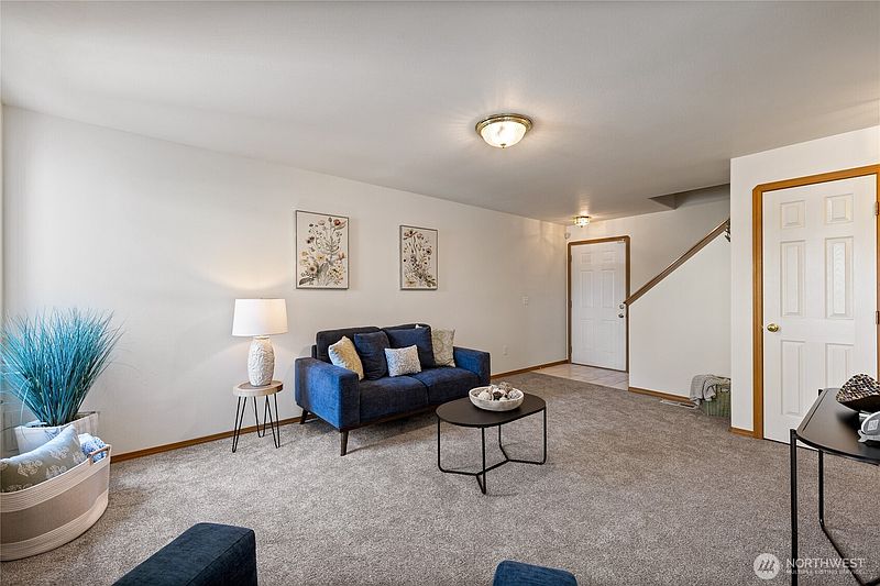 4th image of 808 13th Street SE #E