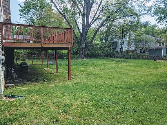 4th image of 2894 Glenora Ln #2894