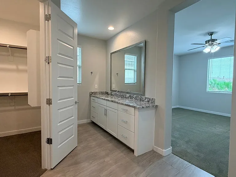 1614 W Corral Rd — Photo 17