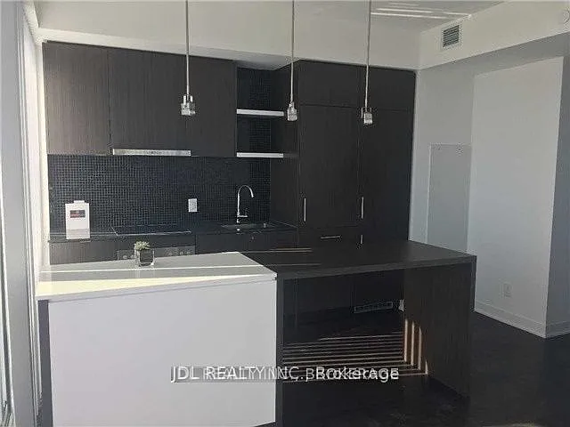 88 Harbour St — Photo 3