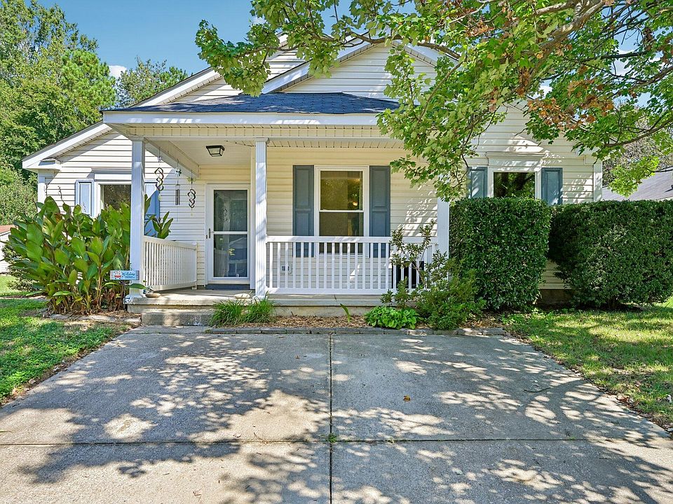 1st image of 4841 Silverdene St