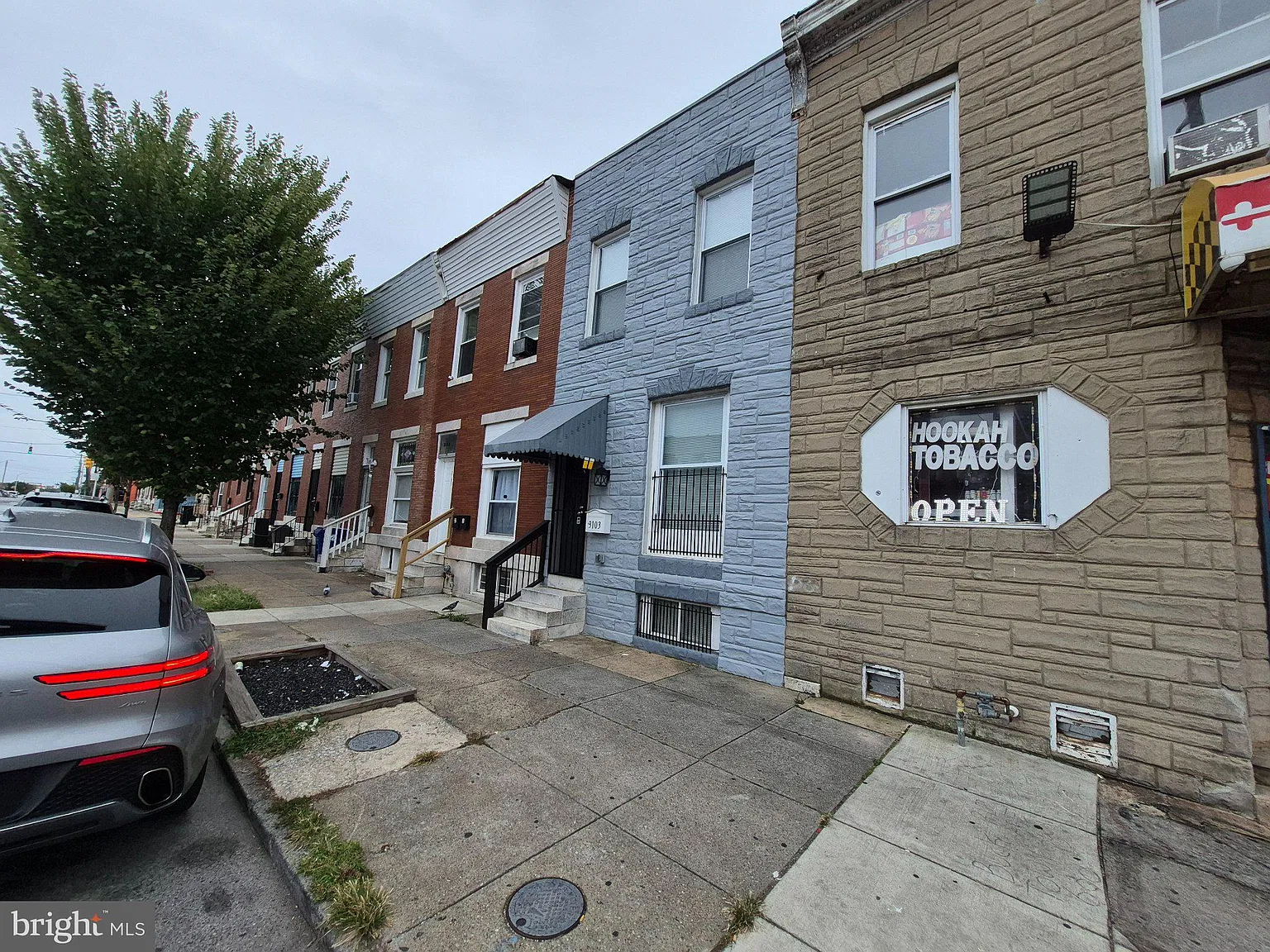 3 bed, 1.0 bath, 1200 sqft, $1,600 — Photo 3