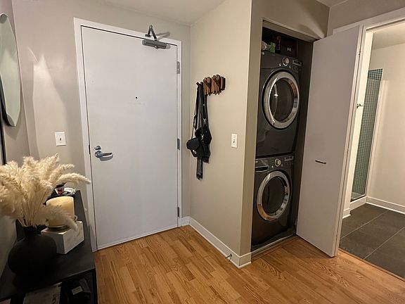 4th image of 660 W Wayman St Unit 507