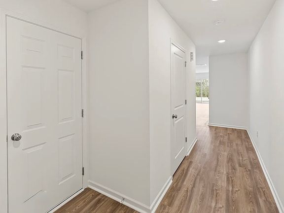 2nd image of 2420 B Brookville Dr #2