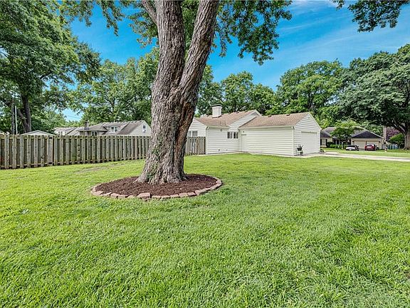 4th image of 4901 Pawnee Dr
