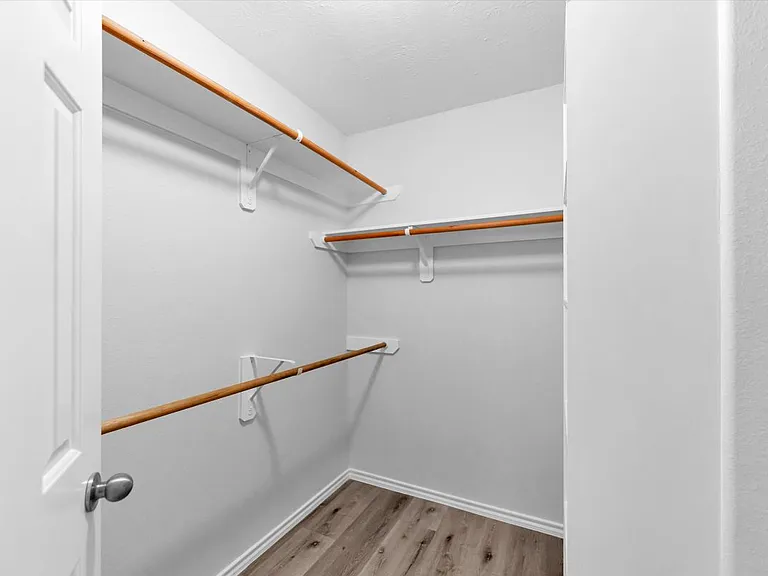 16007 Sandy Path Ln — Photo 40