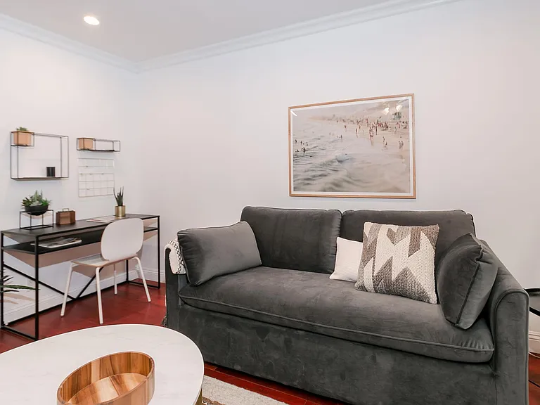 11822 Gorham Ave #2 — Photo 5