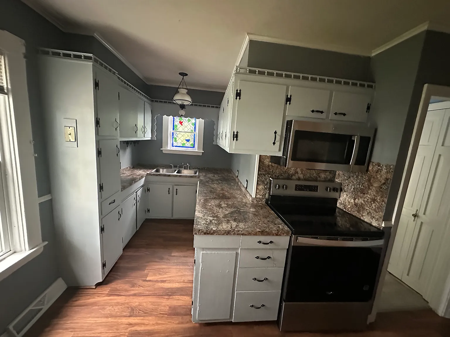 3 bed, 1325 sqft, $1,800 — Photo 4