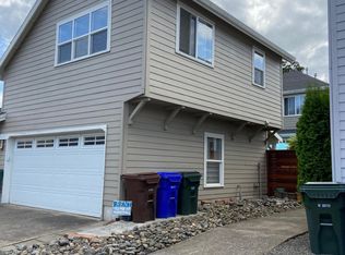 1422 NE Market Dr UNIT B, Fairview, OR 97024