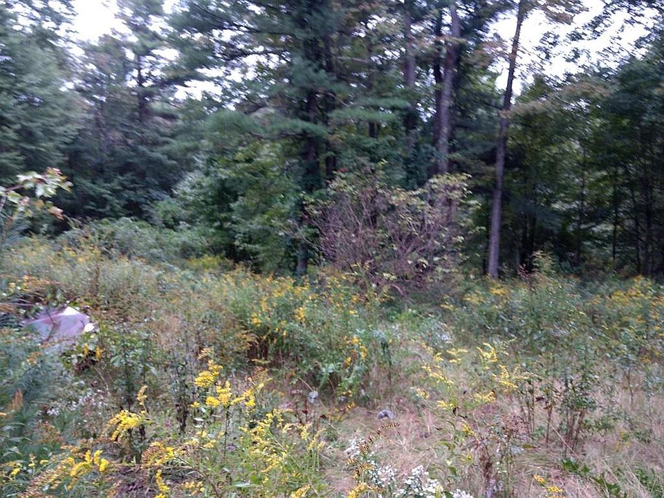 2nd image of 4 Byrne Dr