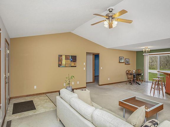4th image of 2307 Sterling Ct