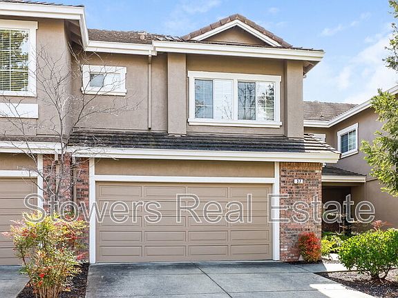 2nd image of 37 Mountain Valley Pl