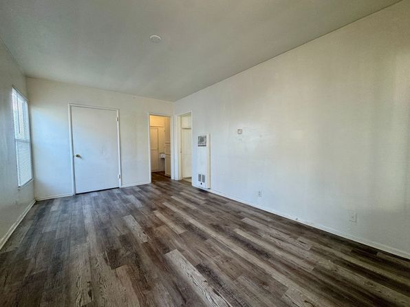 516 E Lomita Ave APT 8