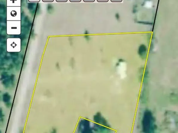 1317 E Baker Hwy, Douglas, GA 31535