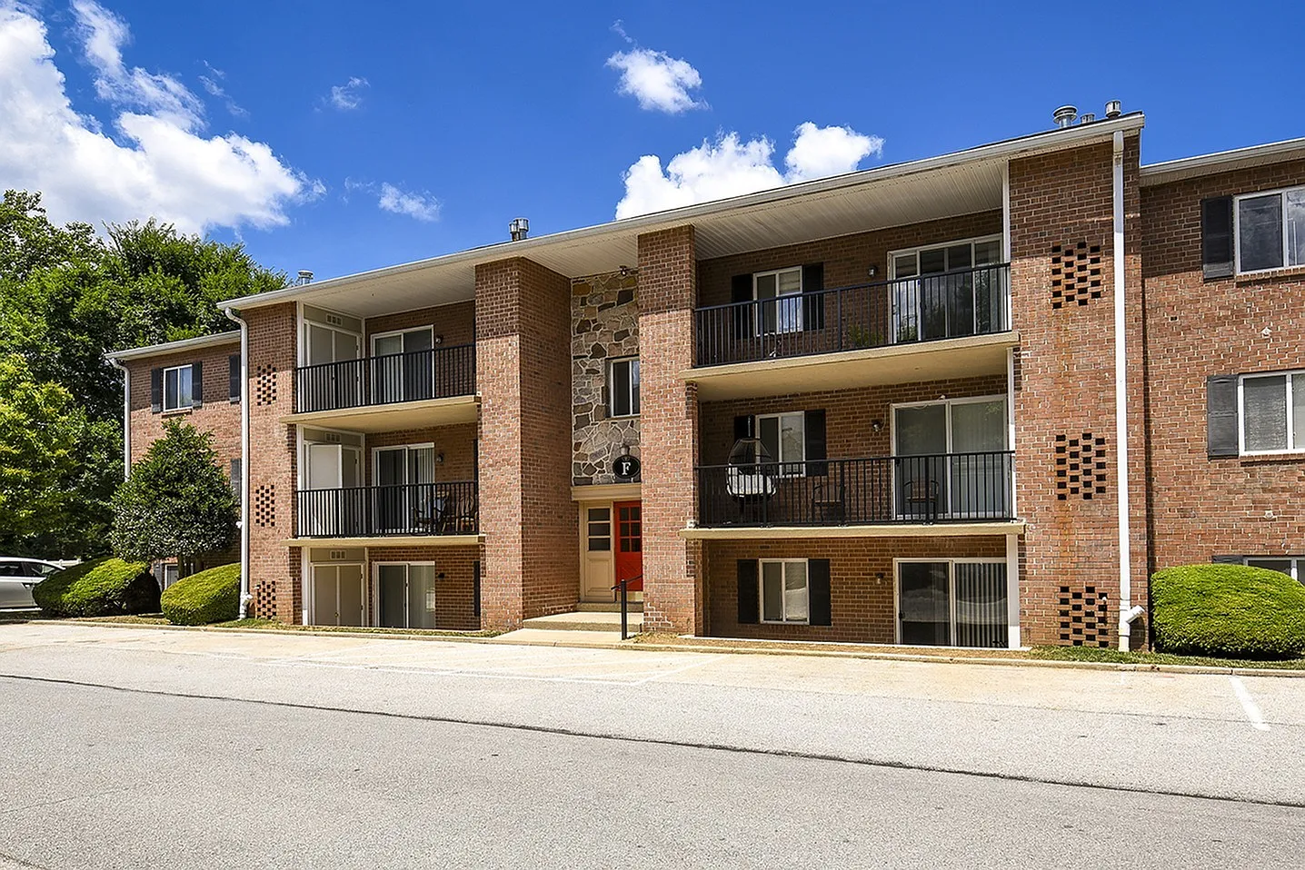 Paoli Place North Apartments — Photo 3