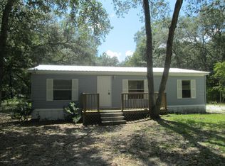 109 Stallion Rd, Crescent City, FL 32112