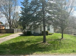 3342 Beaumont Rd, Ann Arbor, MI 48105