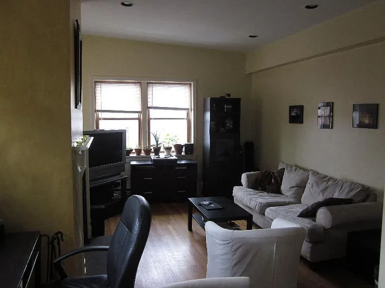 1750 Washington St #7 — Photo 3