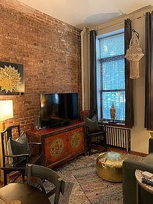 3rd image of 57 W 90th St #3S