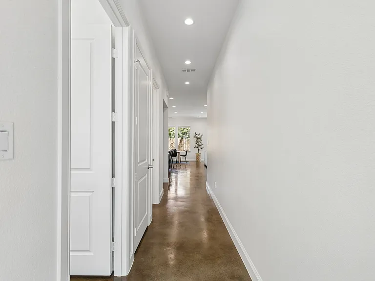 4404 Rusk Ave — Photo 25