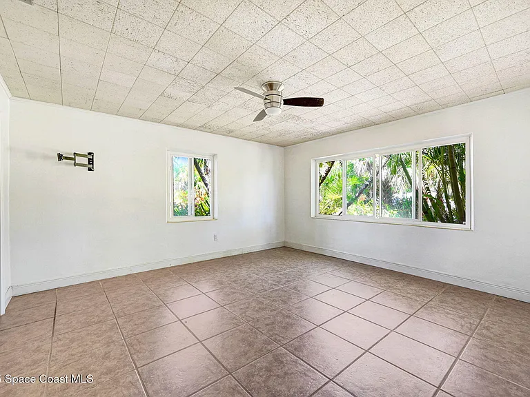 100 Tampa Ave — Photo 7