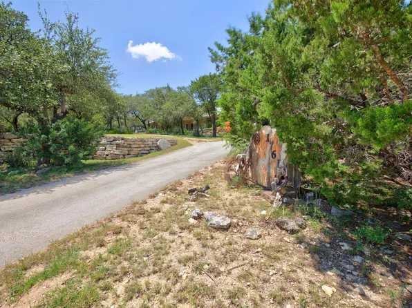 1761 Cottonwood Rd, Fischer, TX 78623