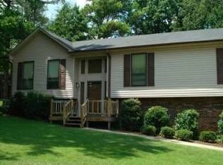 814 Torrey Pines Cir, Birmingham, AL 35215