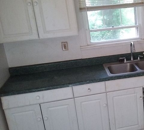 3rd image of 3651 Guernsey Ave