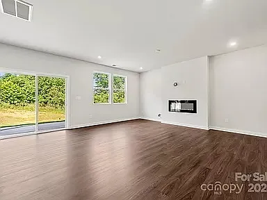 2317 Blue Sky Meadows Dr — Photo 2