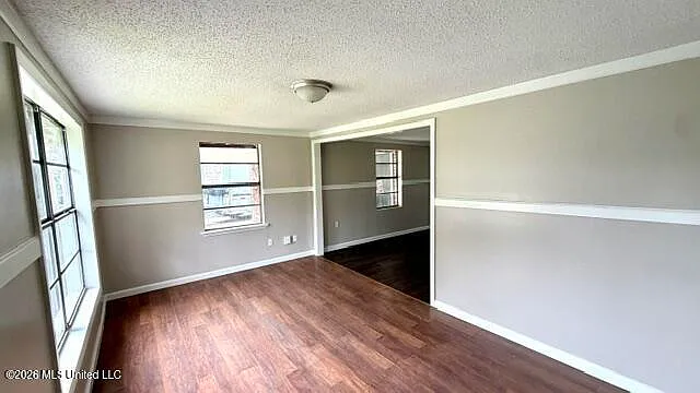 5125 Community Ave — Photo 3