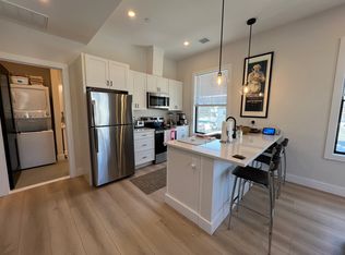 198 Albion St #201, Wakefield, MA 01880