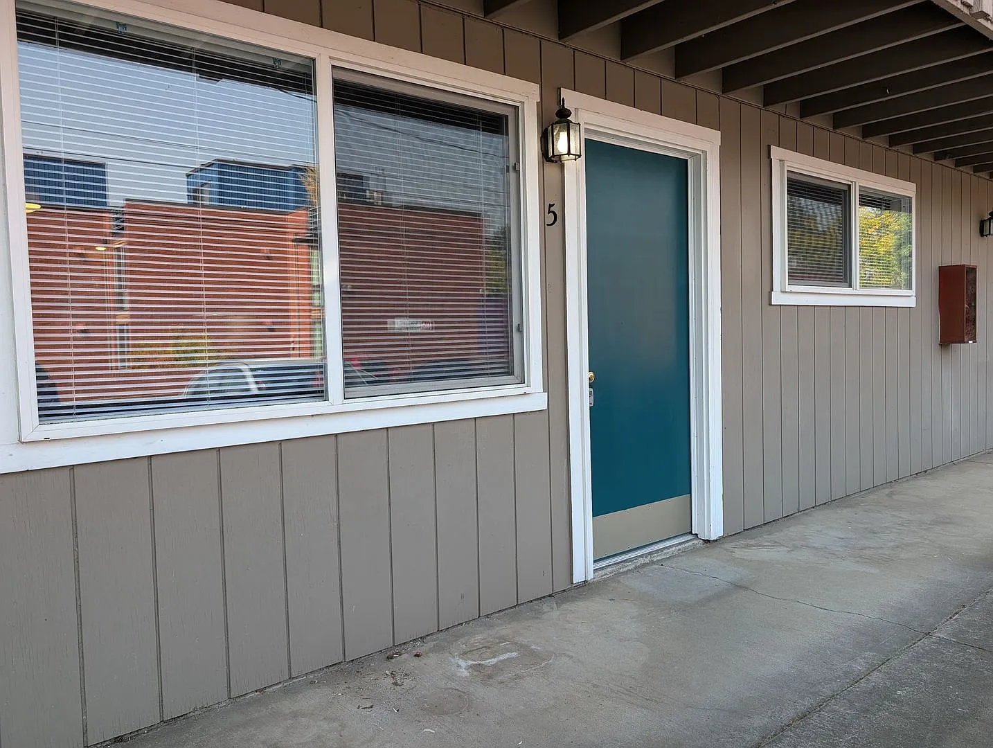 Newly updated 1 bed/1bathroom apartment in the Whitaker district. — Photo 2