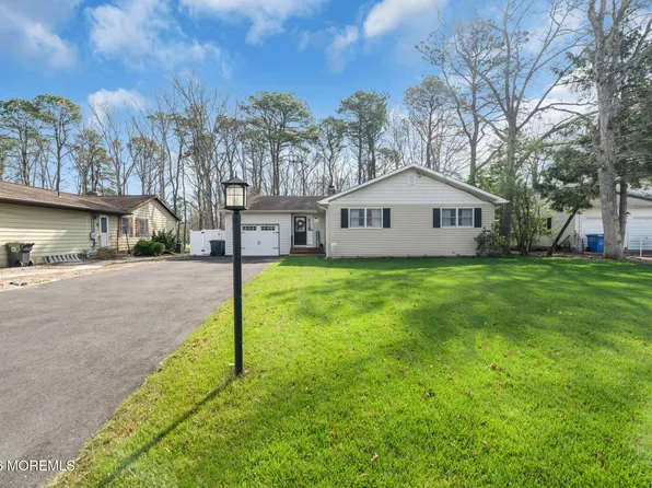 391 Lighthouse Drive, Manahawkin, NJ 08050