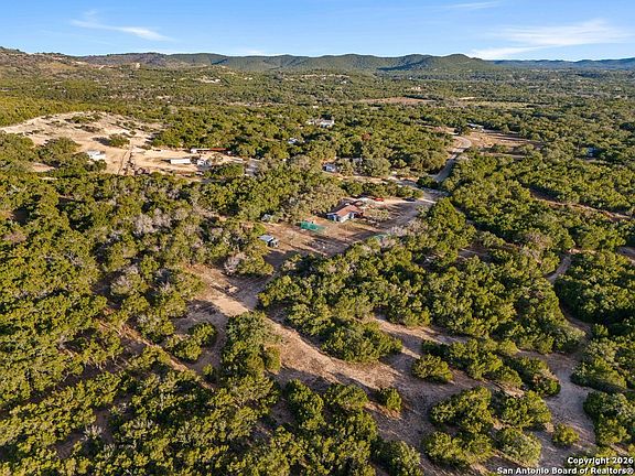 3rd image of 277 W Bear Springs