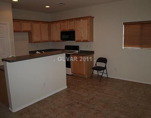 1st image of 3852 Carisbrook Dr