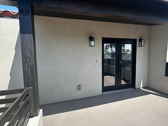 4th image of 611 Silver Strand Blvd #2