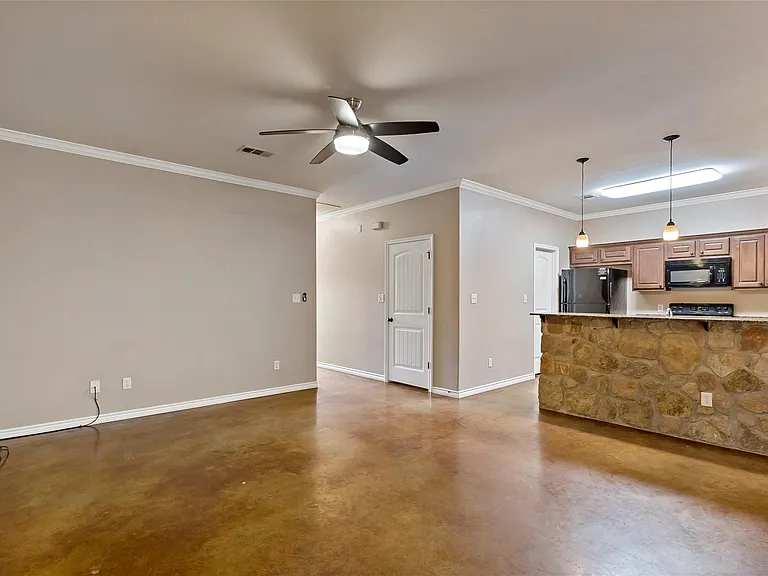 3338 General Pkwy — Photo 3