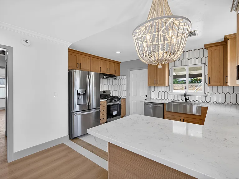 1243 E Almond Ave #1245 — Photo 35