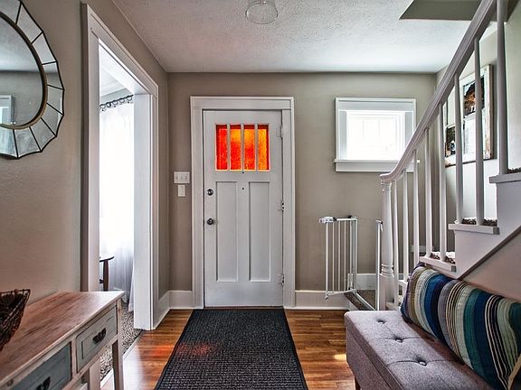 2nd image of 1128 Woodward Ave