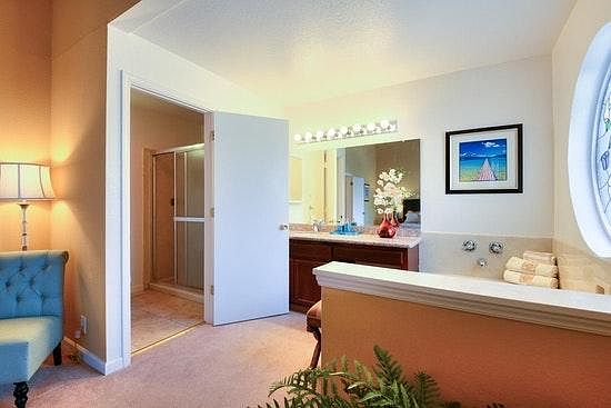 2nd image of 1084 Trevino Ter