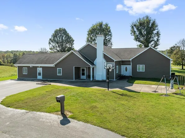 610 Oakwood Ave, Earlington, KY 42410