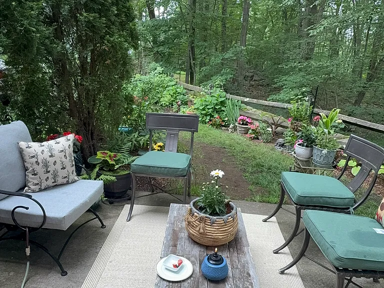707 Hawley Ln — Photo 17