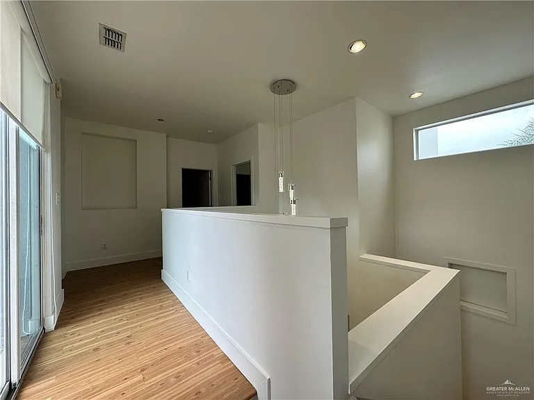 2312 S 43rd St — Photo 14