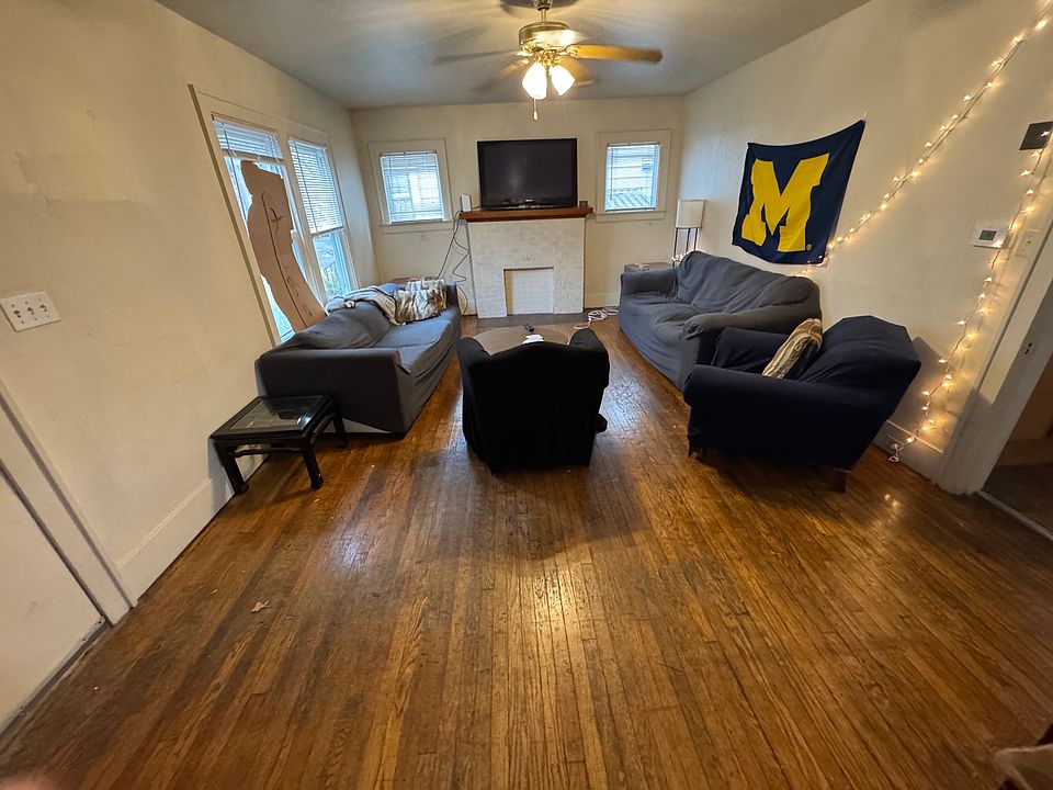 1st image of 1229 White St