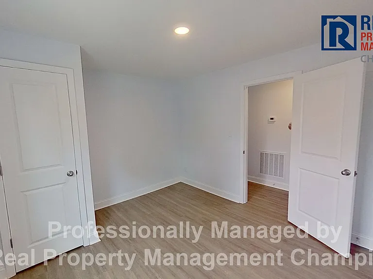 1005 Chestnut St — Photo 9