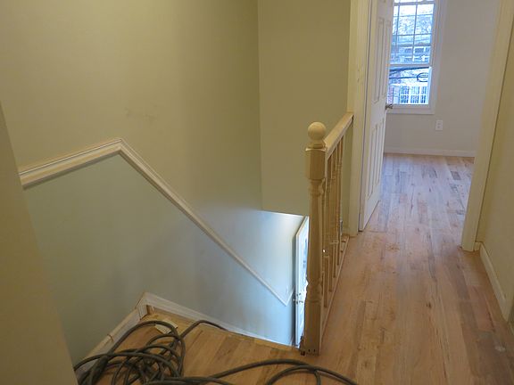 2nd image of 18609 Henderson Ave