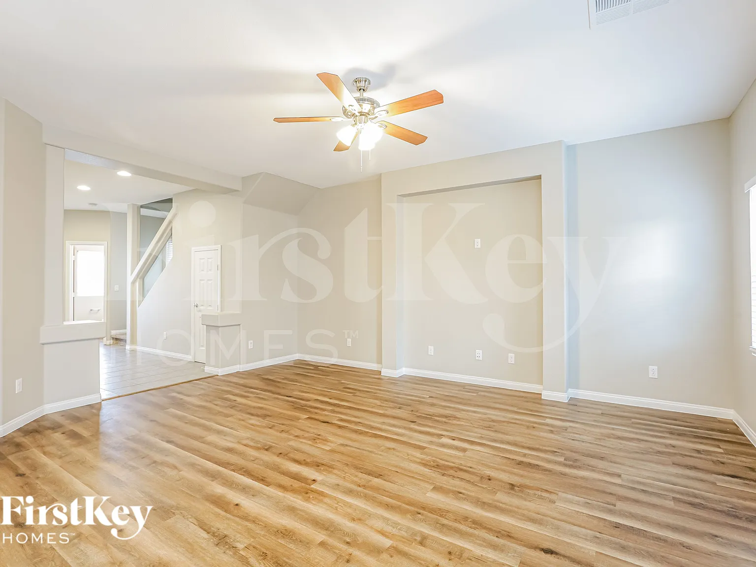 4 bed, 3.5 bath, 2901 sqft, $2,530 — Photo 3